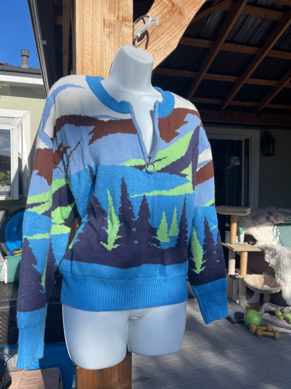 Forever 21 Blue Knit Sweater with Green and Brown Pattern size small never worn